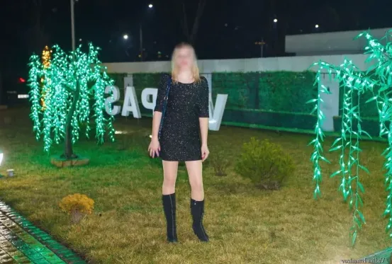 Bianca, 32
