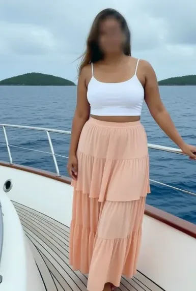 Celina, 32