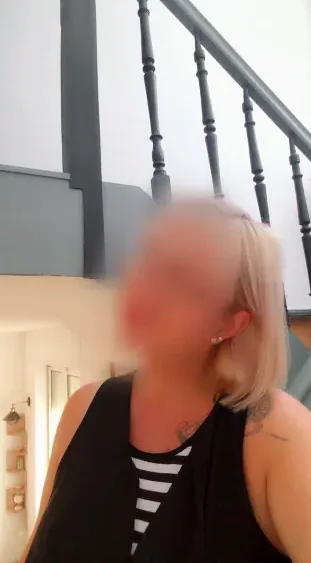 Emilia, 37