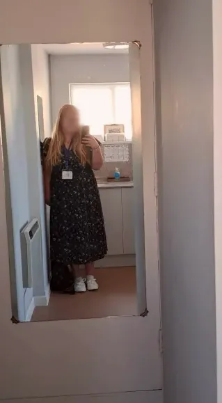 Esra, 18