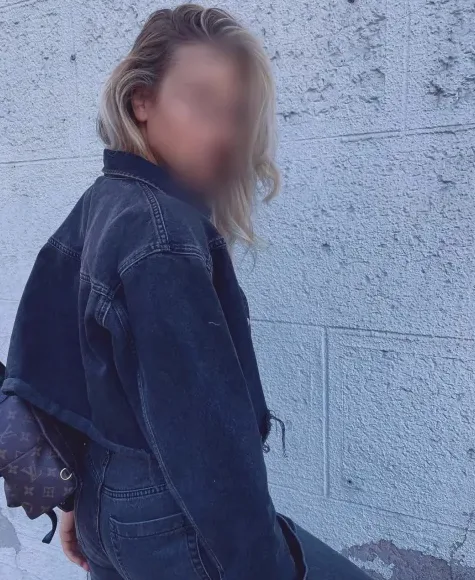 Fabienne, 31