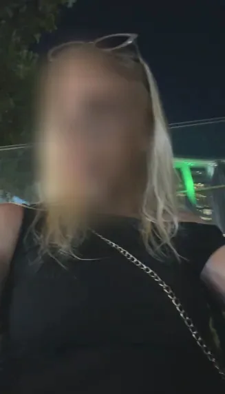 Michelle, 18