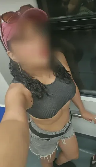 Nadja, 37