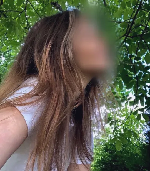 Sabrina, 24